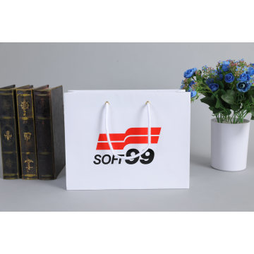 China Manufacturer White Printed Gift Custom Shopping Paper Bag with Own Logo